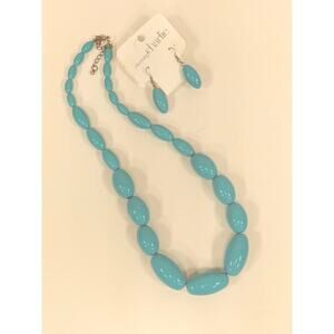Charming Charlie Turquoise Necklace and Earrings Set. WA448